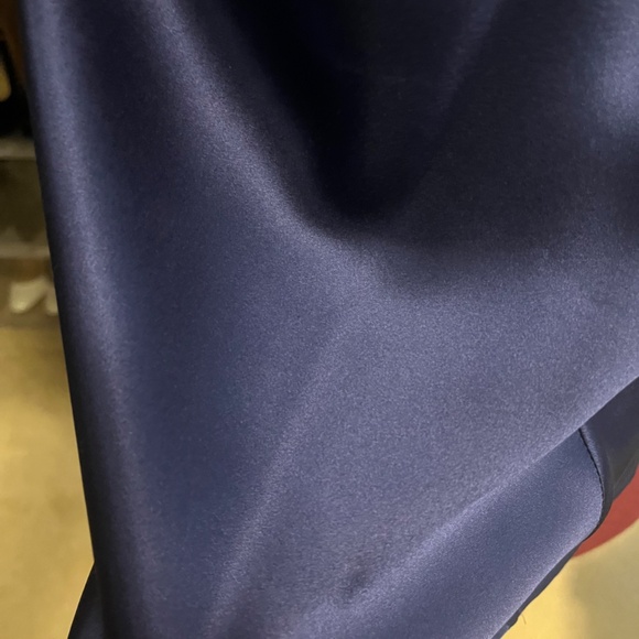 BNWT Banana Republic silk halter tank - deep blue - size xs - Picture 2 of 5